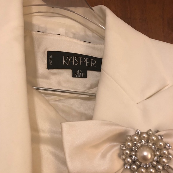 Never-worn dressy evening white Kasper jacket &top - Picture 3 of 3